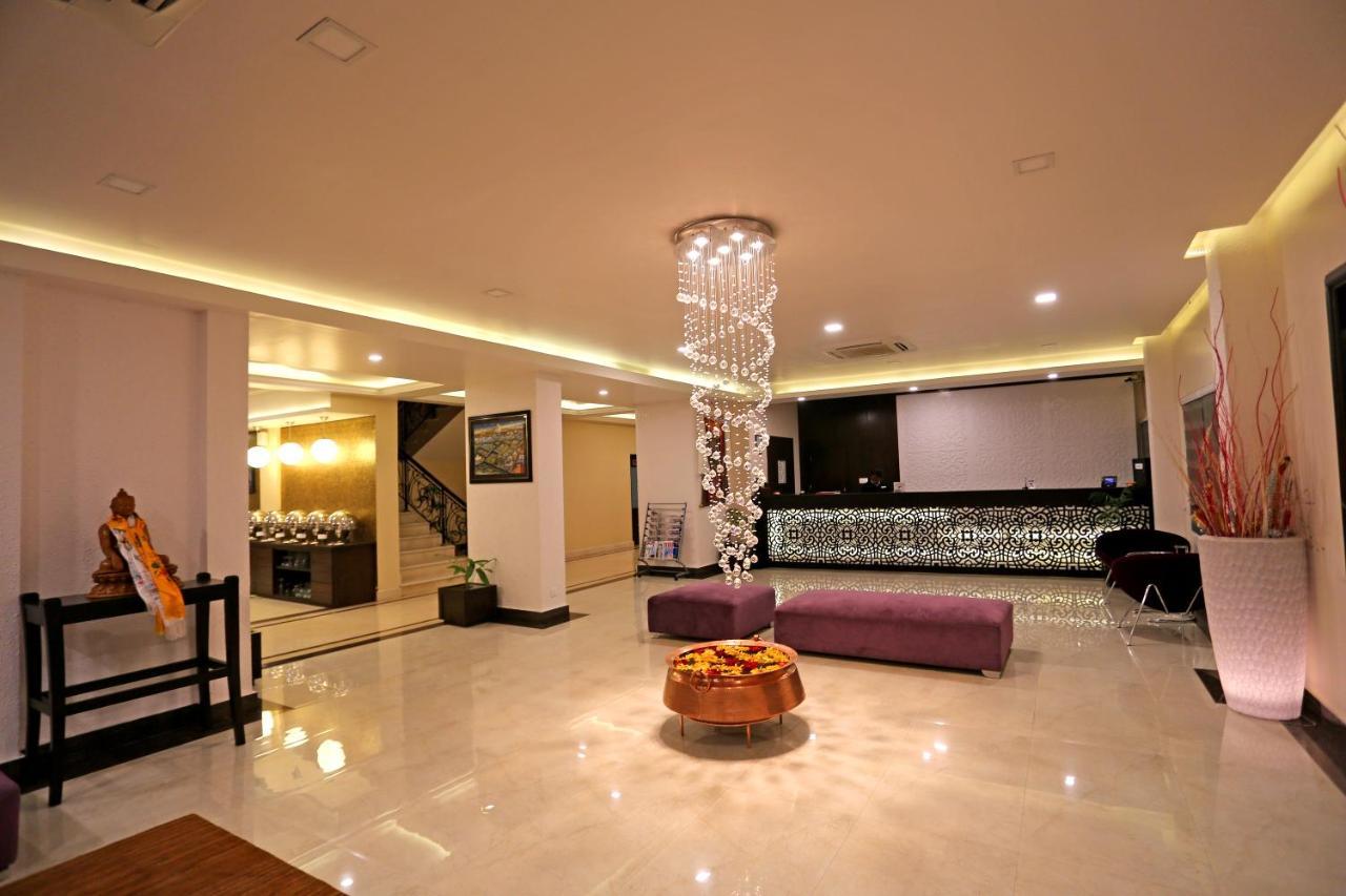 Hotel Harmika Kathmandu Buitenkant foto