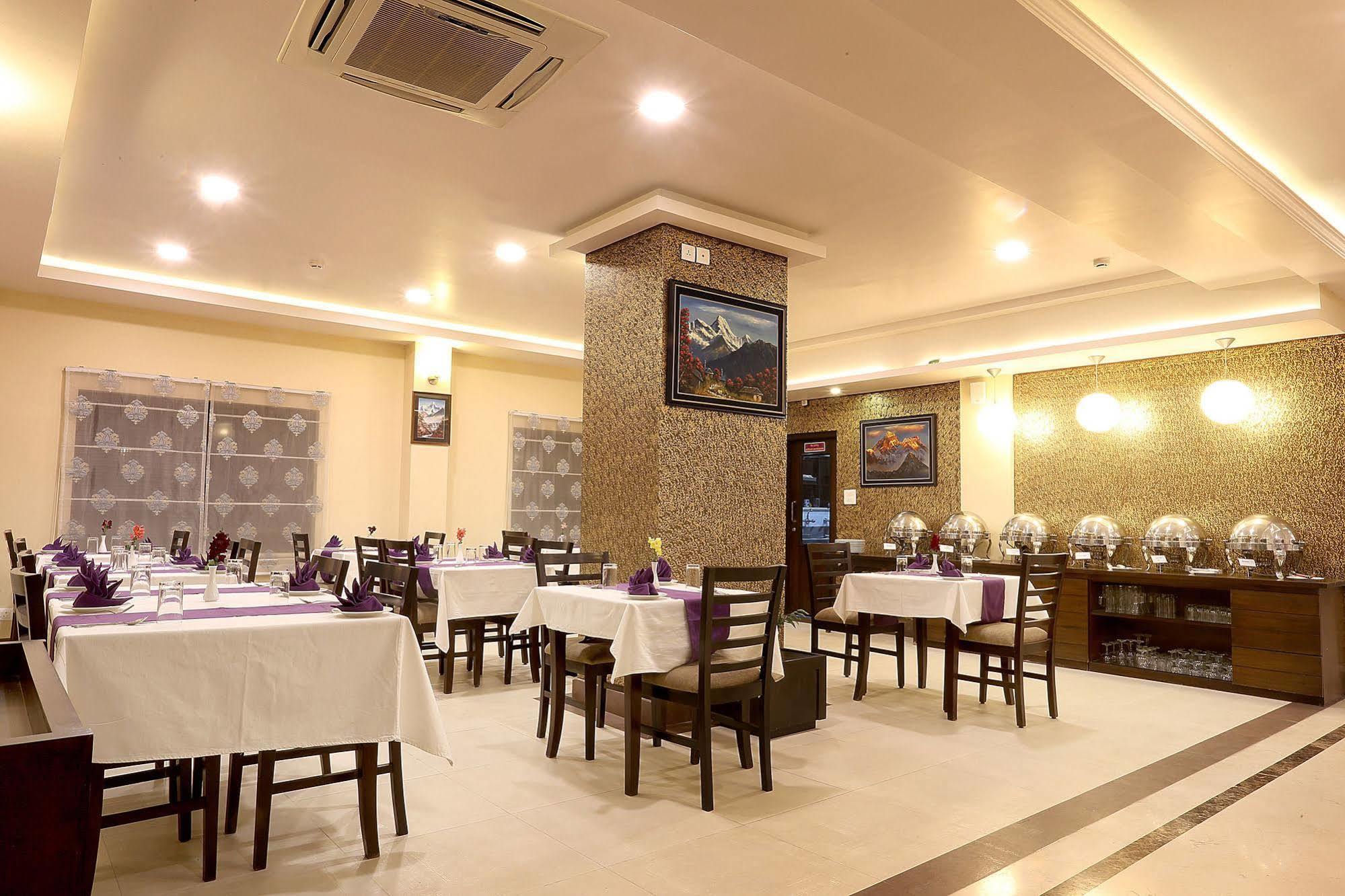 Hotel Harmika Kathmandu Buitenkant foto